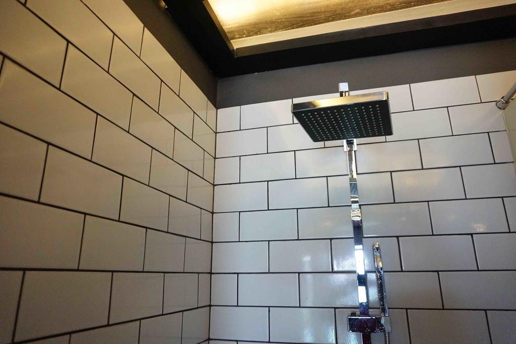 M ブティック ホステル スミニャック 部屋 写真